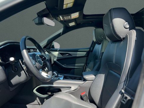 Used 2025 Jaguar F-PACE R-Dynamic S image 14