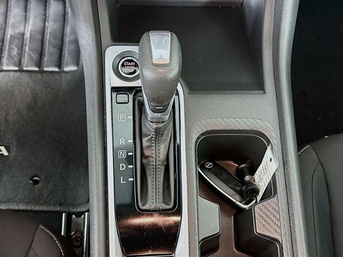 Used 2024 Nissan Sentra SV image 24