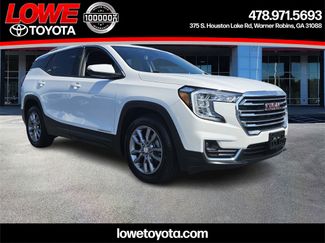 Used 2024 GMC Terrain SLT image 1