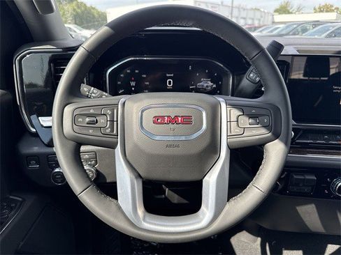 New 2026 GMC Sierra 1500 Elevation image 14