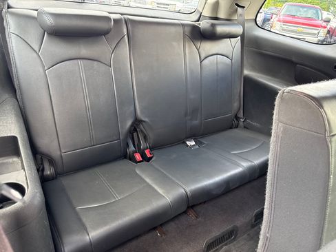 Used 2011 GMC Acadia SLT AWD/4WD image 14
