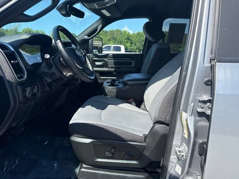 Used 2024 RAM 2500 Big Horn w/ Bed Utility Group AWD/4WD image 5