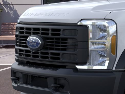 New 2026 Ford F550 2WD Regular Cab Super Duty image 17