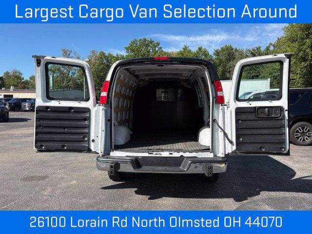 Used 2025 GMC Savana 2500 w/ Driver Convenience Package RWD image 7