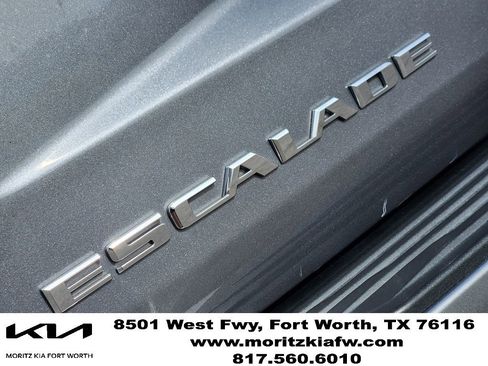 Used 2021 Cadillac Escalade Premium Luxury RWD image 12