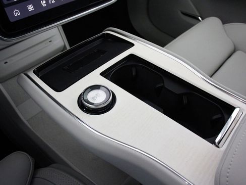 New 2025 Volvo EX90 Ultra image 7