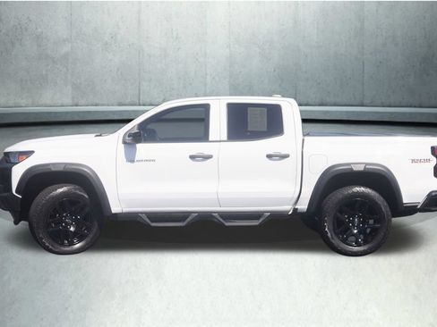 Used 2023 Chevrolet Colorado Trail Boss w/ Technology Package AWD/4WD image 28