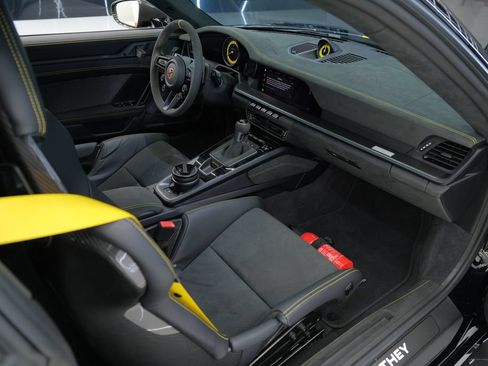 Used 2025 Porsche 911 GT3 RS RWD image 31