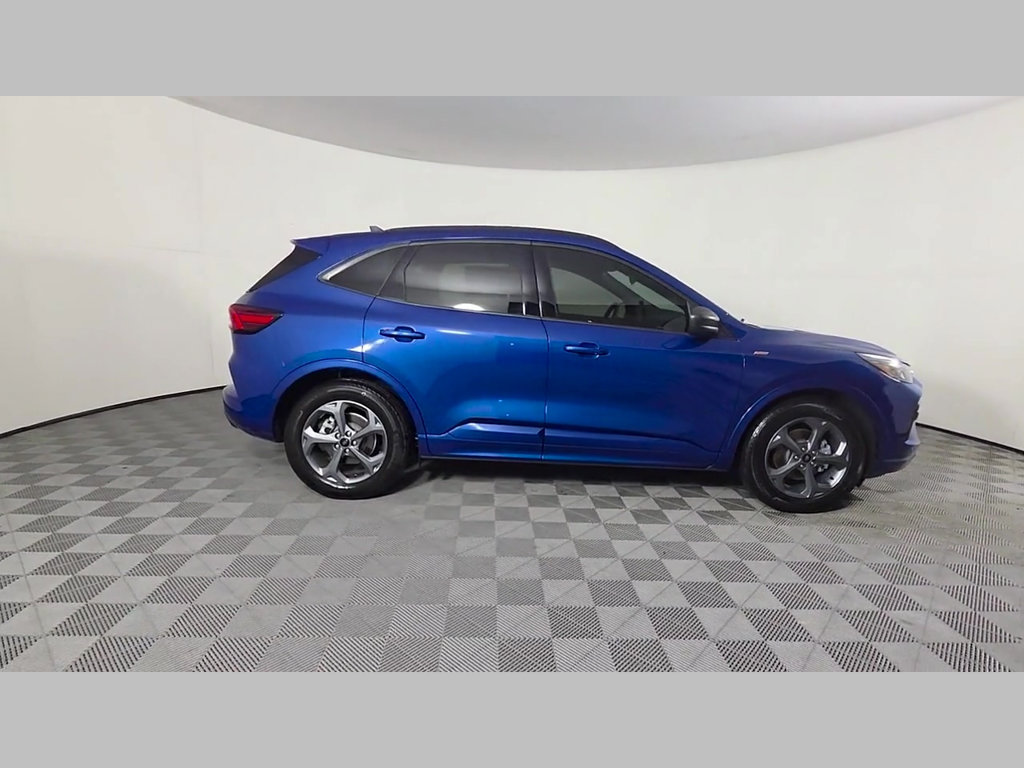 Used 2023 Ford Escape ST-Line w/ Tech Pack #1 FWD image 36