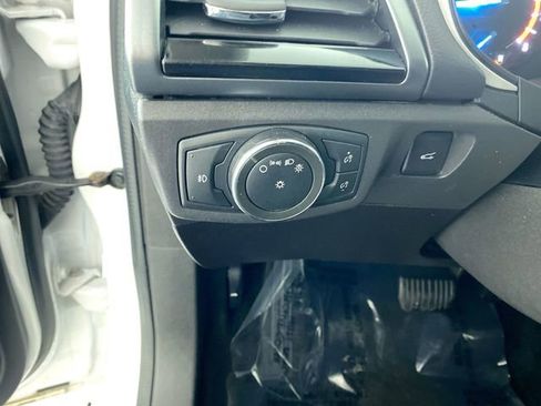 Used 2016 Ford Fusion SE w/ Equipment Group 201A image 14