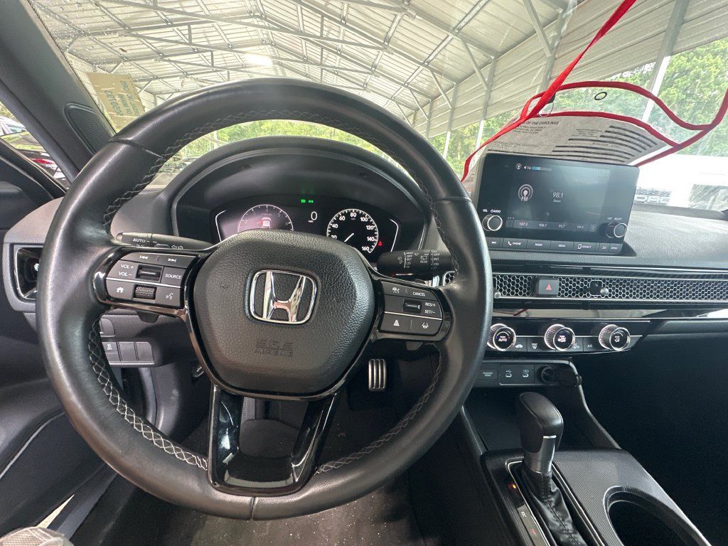 Used 2025 Honda Civic Sport image 12
