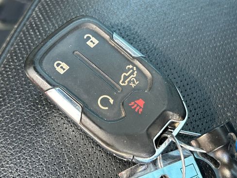 Used 2022 Chevrolet Silverado 2500 LTZ image 31