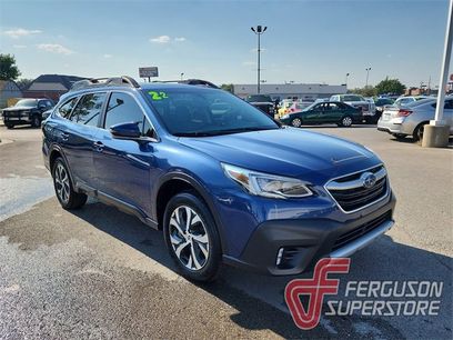 Used 2022 Subaru Outback Limited w/ Tech Package 2