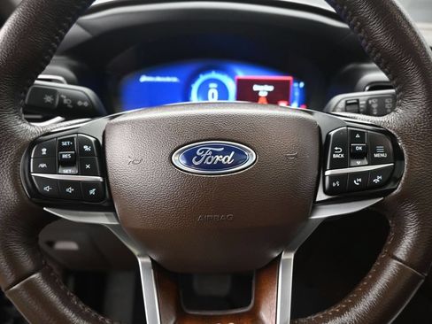 Certified 2023 Ford Explorer King Ranch w/ Technology Package AWD/4WD image 25