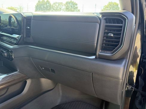 Used 2025 Chevrolet Silverado 1500 LT Trail Boss w/ Convenience Package II AWD/4WD image 36