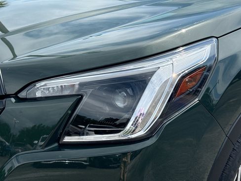 Certified 2024 Subaru Forester Premium AWD/4WD image 9