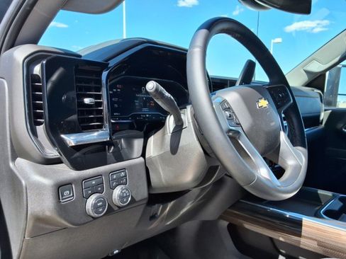 Used 2025 Chevrolet Silverado 2500 LT w/ All Star Edition AWD/4WD image 10