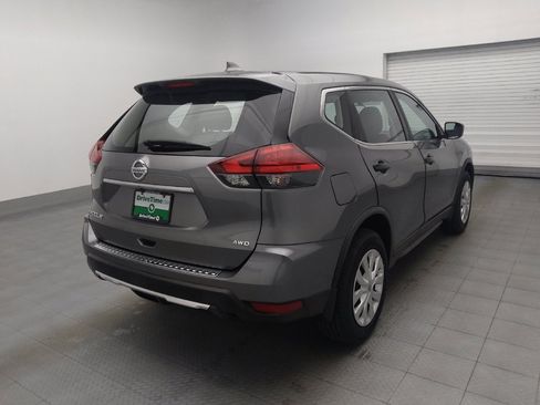 Used 2017 Nissan Rogue S AWD/4WD image 9
