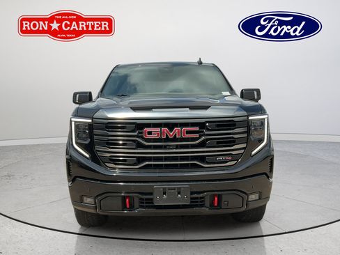 Used 2024 GMC Sierra 1500 AT4 w/ Technology Package AWD/4WD image 2
