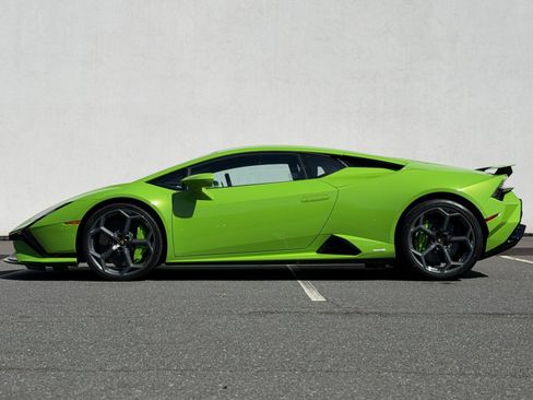 Used 2024 Lamborghini Huracan Tecnica RWD image 4