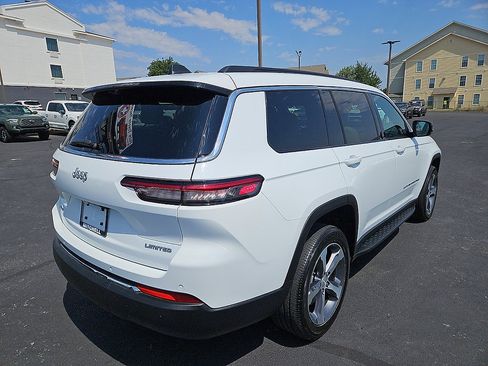 Used 2025 Jeep Grand Cherokee L Limited w/ Luxury Tech Group II AWD/4WD image 5