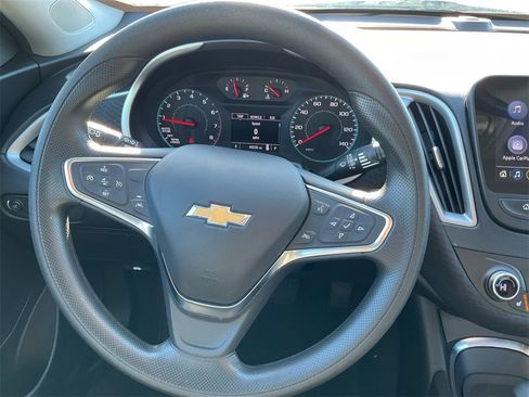 Used 2024 Chevrolet Malibu LT image 16