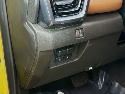 Used 2023 GMC Canyon AT4 w/ AT4 Premium Package image 13