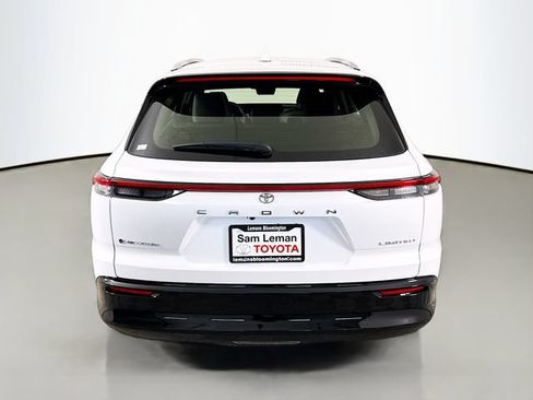 New 2026 Toyota Crown Signia AWD/4WD image 6