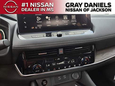 New 2026 Nissan Rogue Platinum w/ Platinum Premium Package image 7