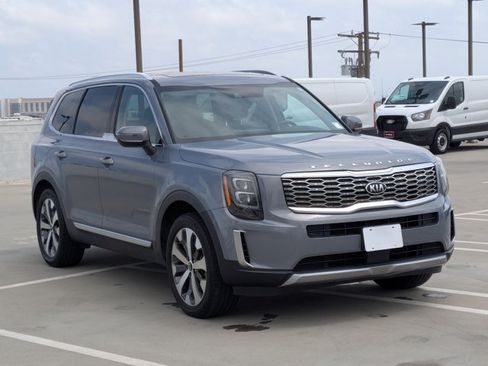 Used 2021 Kia Telluride EX w/ EX Premium Package AWD/4WD image 3