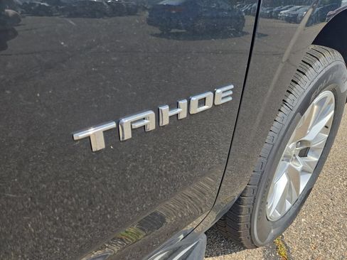 Used 2024 Chevrolet Tahoe Premier AWD/4WD image 38