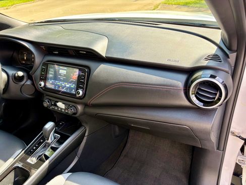 Used 2024 Nissan Kicks SR w/ SR Premium Package FWD image 14