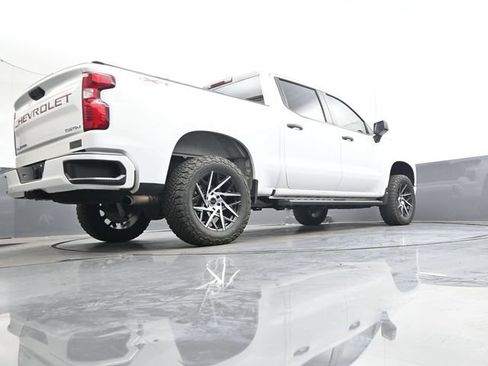 Used 2023 Chevrolet Silverado 1500 Custom AWD/4WD image 29