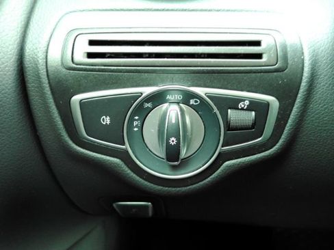Used 2022 Mercedes-Benz C 300 Coupe image 31