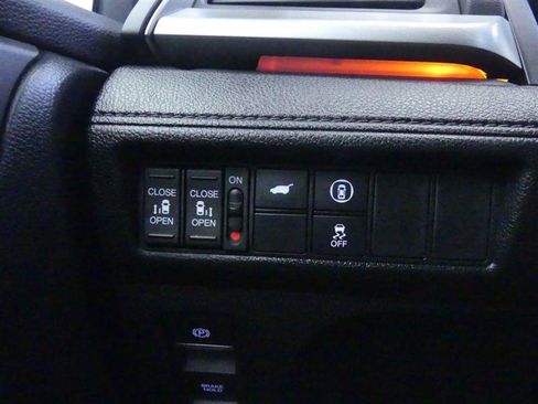 Used 2023 Honda Odyssey Sport image 18