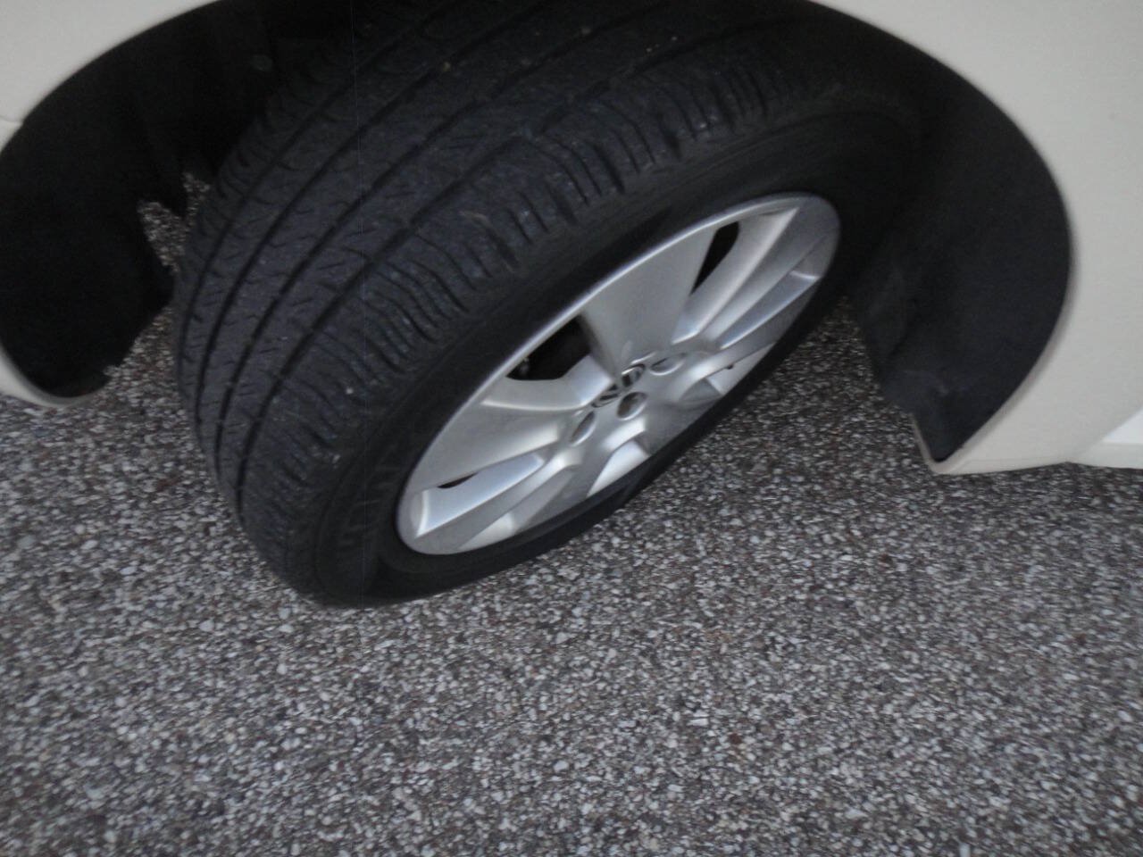 Used 2010 Volkswagen Beetle Coupe FWD image 19