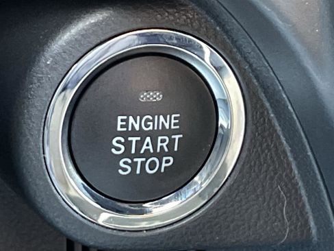 Certified 2025 Subaru Forester Premium w/ Convenience Package #2 image 30