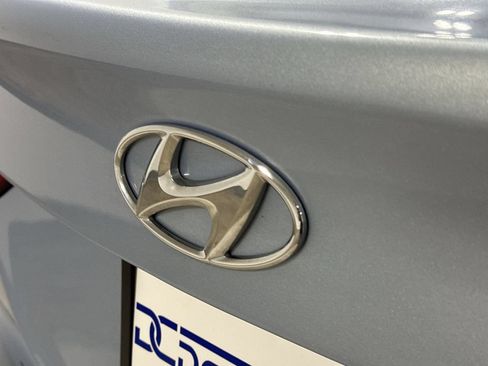 Used 2013 Hyundai Elantra GLS w/ Preferred Pkg FWD image 24