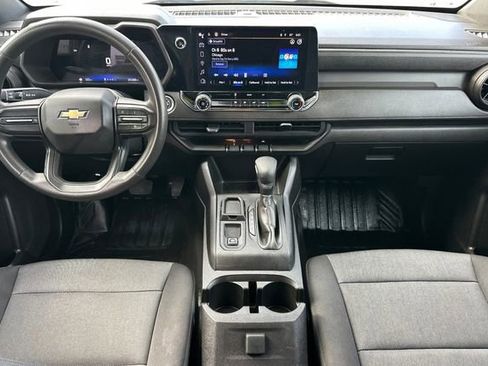 Used 2023 Chevrolet Colorado W/T image 15