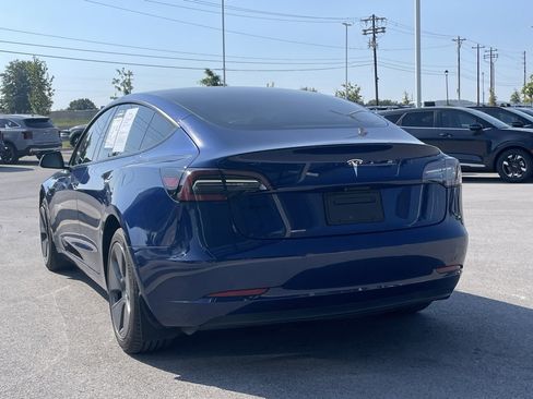 Used 2021 Tesla Model 3 Standard Range Plus image 5