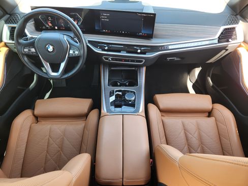 Used 2025 BMW X5 xDrive40i w/ Parking Assistance Package AWD/4WD image 21