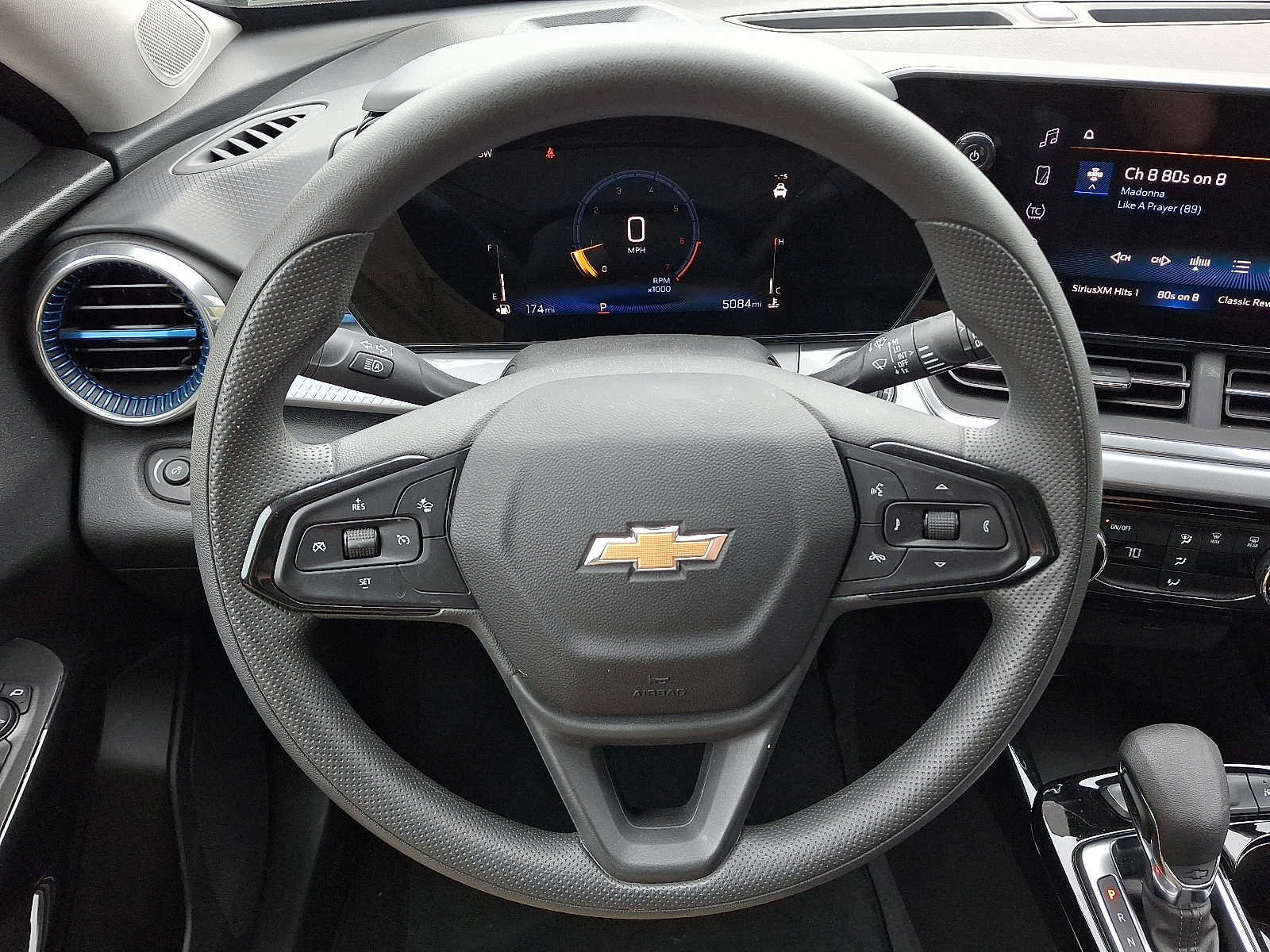 Used 2024 Chevrolet Trax LT FWD image 19