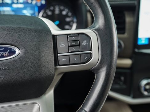 Used 2022 Ford Expedition Max Limited image 32