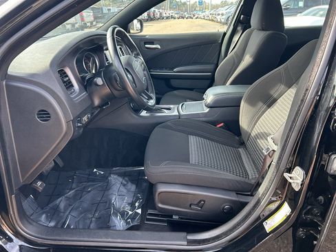 Used 2023 Dodge Charger SXT image 18