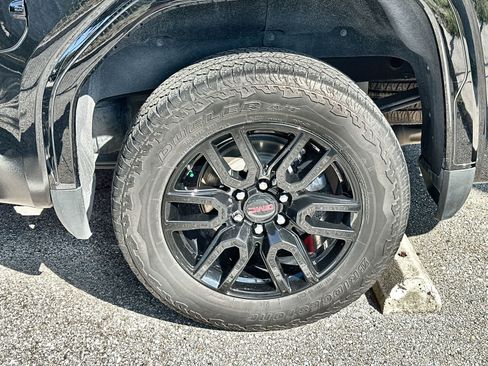 Used 2023 GMC Sierra 1500 Elevation AWD/4WD image 13