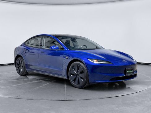 Used 2025 Tesla Model 3 Long Range AWD/4WD image 4