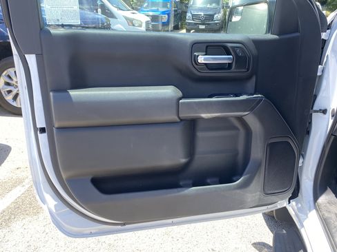 Used 2022 Chevrolet Silverado 1500 W/T w/ WT Value Package AWD/4WD image 16