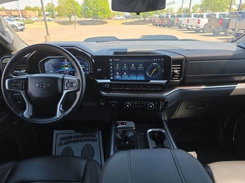 Used 2023 Chevrolet Silverado 1500 LT Trail Boss w/ Convenience Package II AWD/4WD image 12