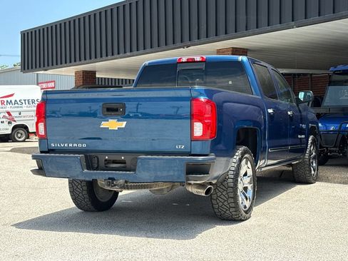 Used 2018 Chevrolet Silverado 1500 LTZ Z71 w/ LTZ Plus Package AWD/4WD image 8