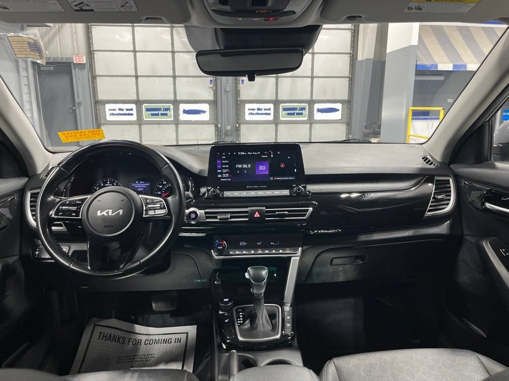 Used 2023 Kia Seltos EX AWD/4WD image 32